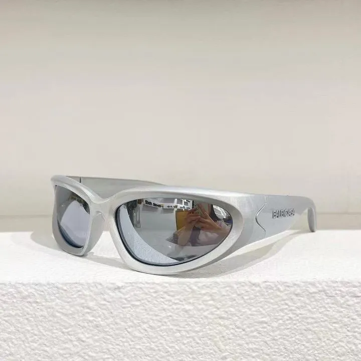 スーパーコピー バレンシアガ サングラス