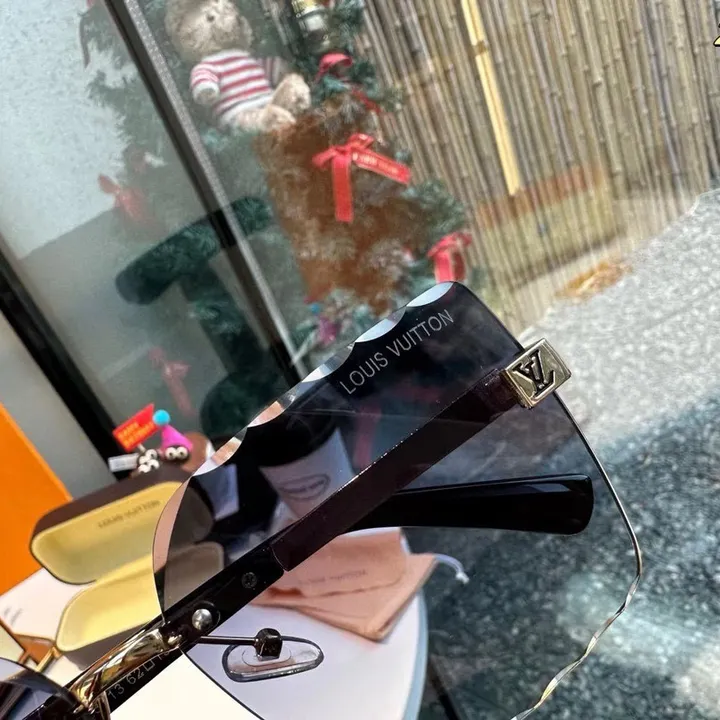 スーパーコピー ルイヴィトン サングラス