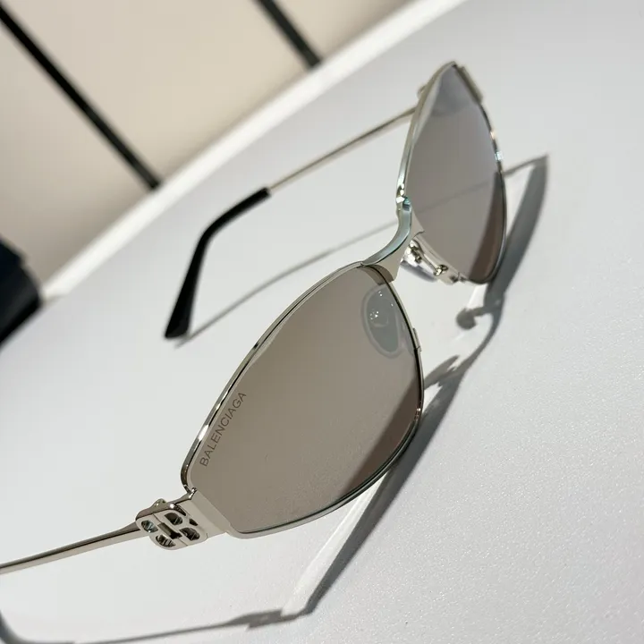 スーパーコピー バレンシアガ サングラス