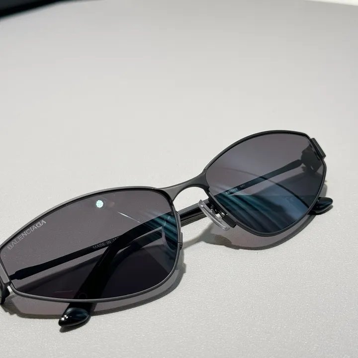 スーパーコピー バレンシアガ サングラス