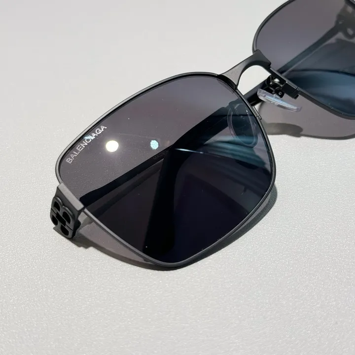 スーパーコピー バレンシアガ サングラス