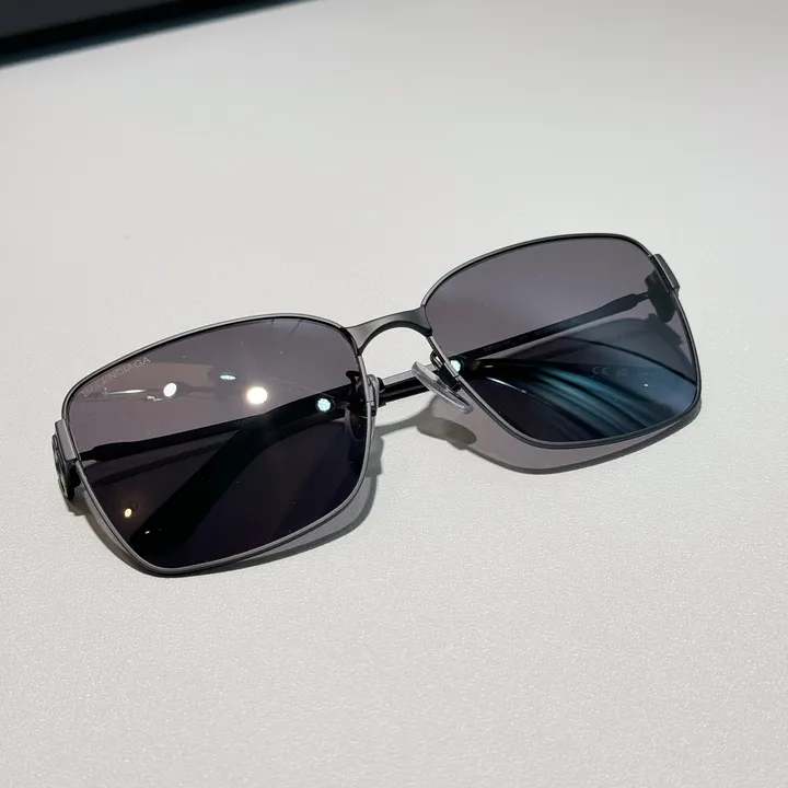 スーパーコピー バレンシアガ サングラス