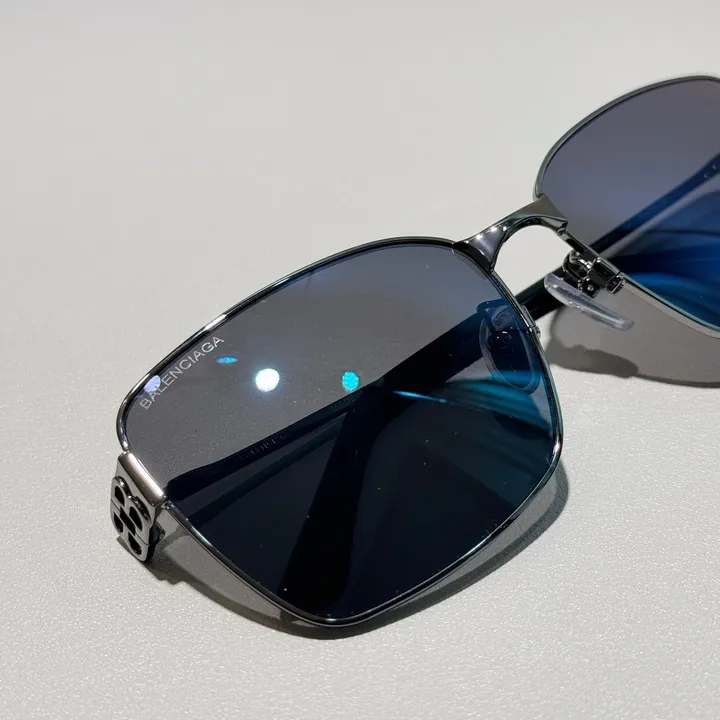 スーパーコピー バレンシアガ サングラス