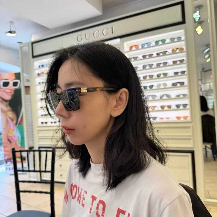 スーパーコピー ミュウミュウ サングラス