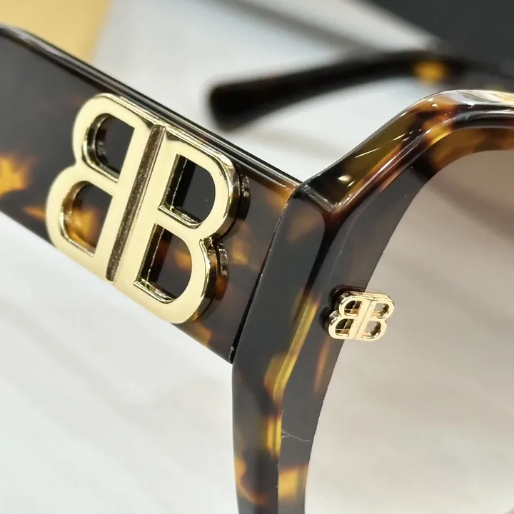 スーパーコピー バレンシアガ サングラス