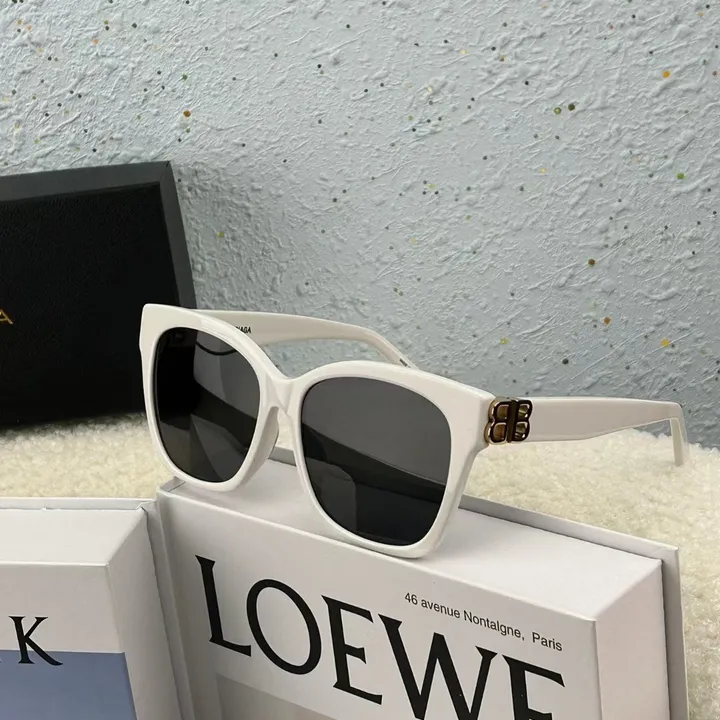 スーパーコピー バレンシアガ サングラス