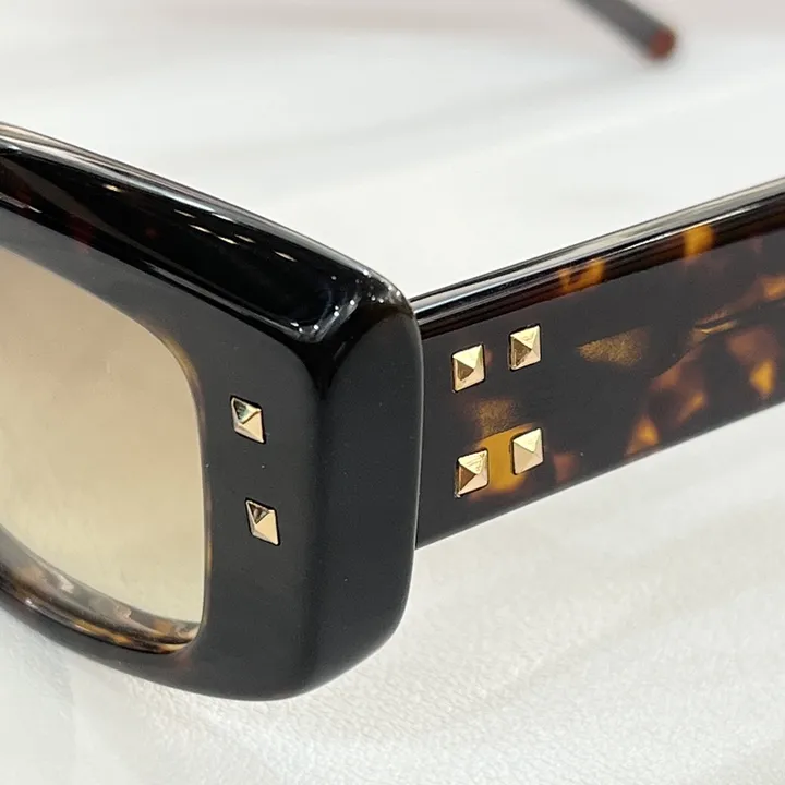 スーパーコピー ヴァレンティノ サングラス