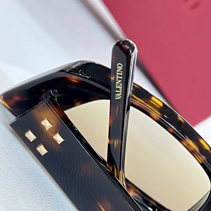 スーパーコピー ヴァレンティノ サングラス