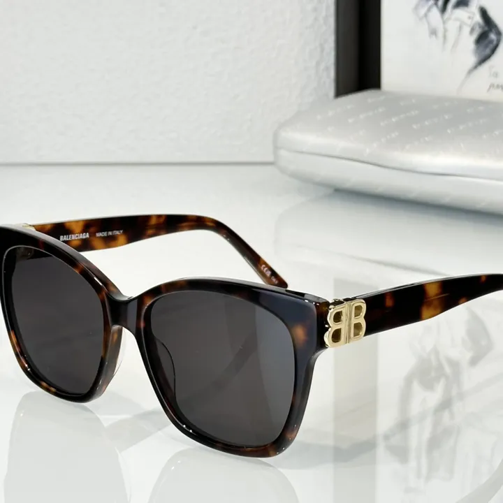 スーパーコピー バレンシアガ サングラス