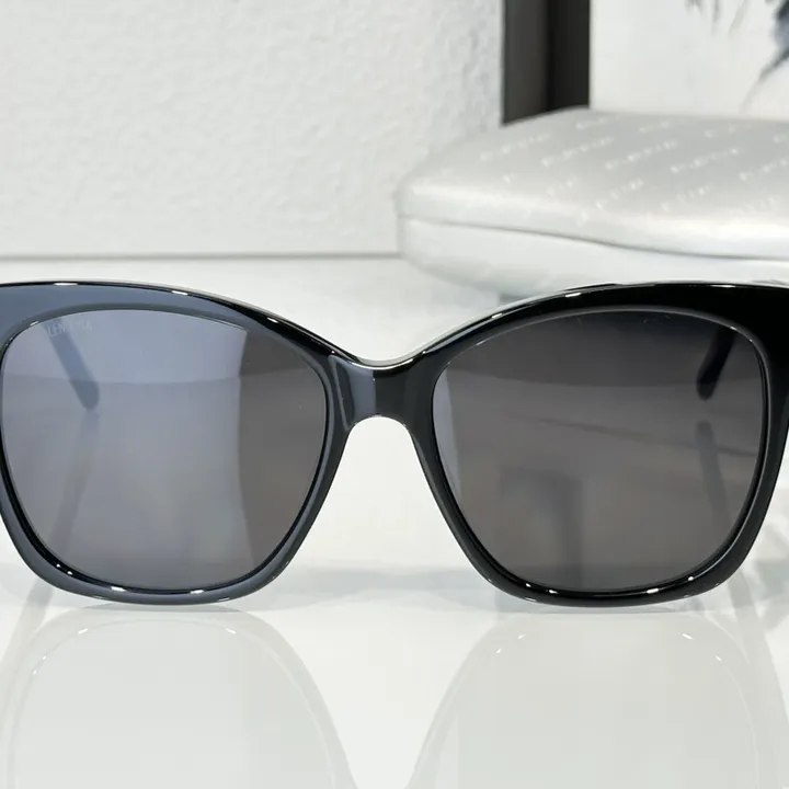 スーパーコピー バレンシアガ サングラス