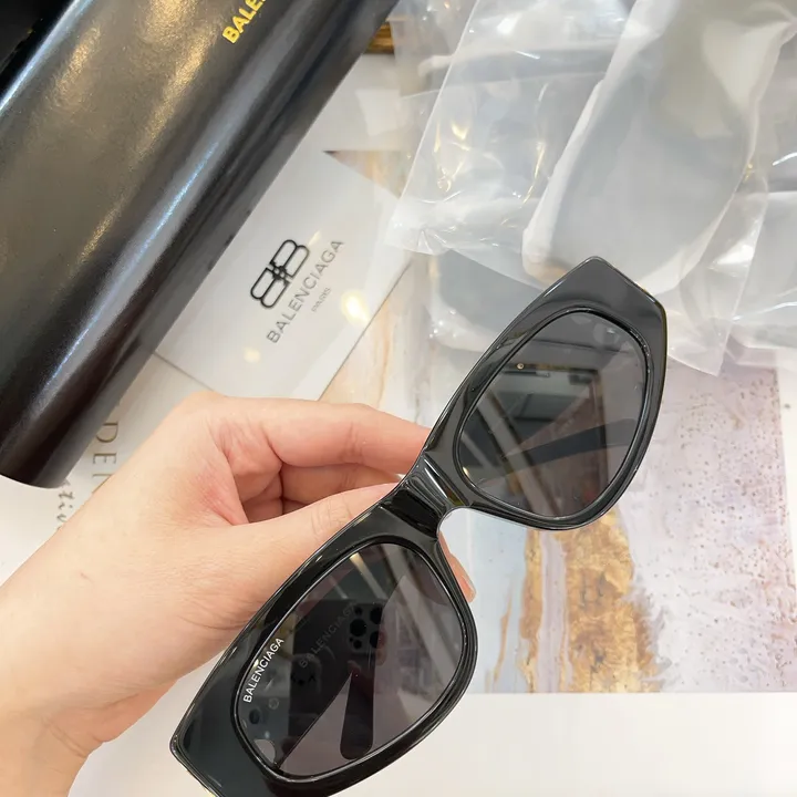 スーパーコピー バレンシアガ サングラス