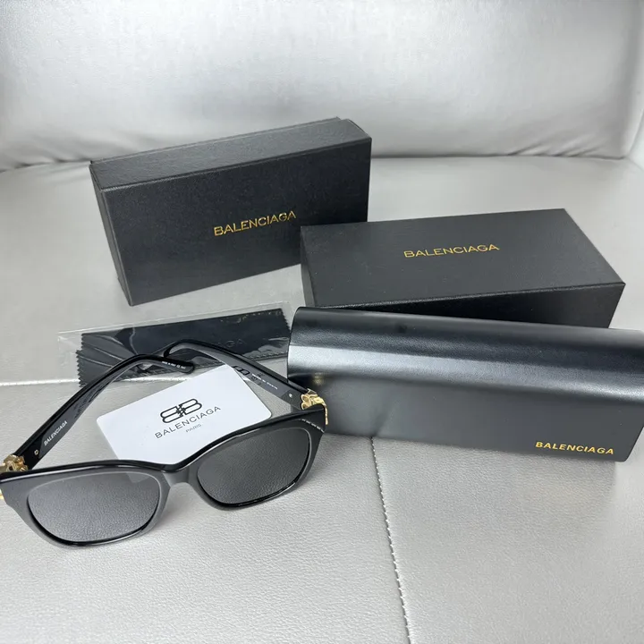 スーパーコピー バレンシアガ サングラス