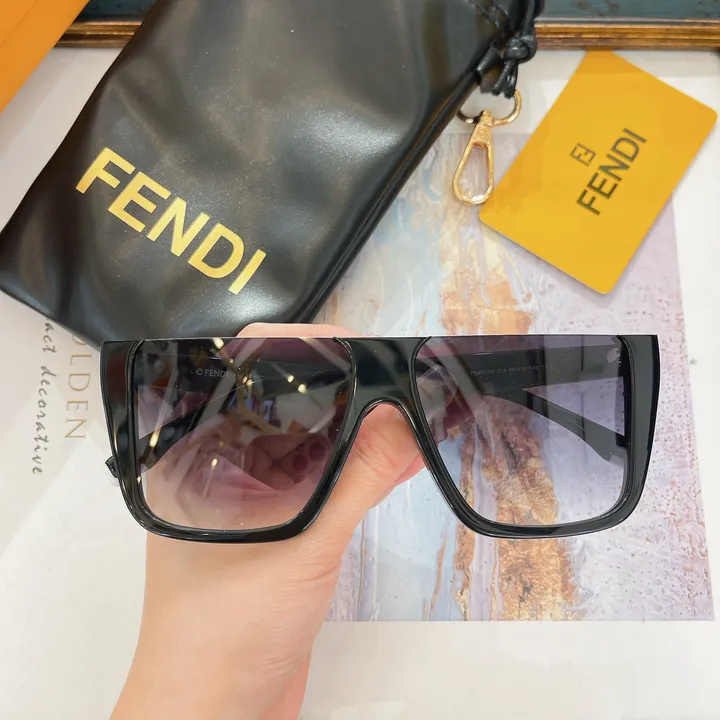 スーパーコピー フェンディ サングラス