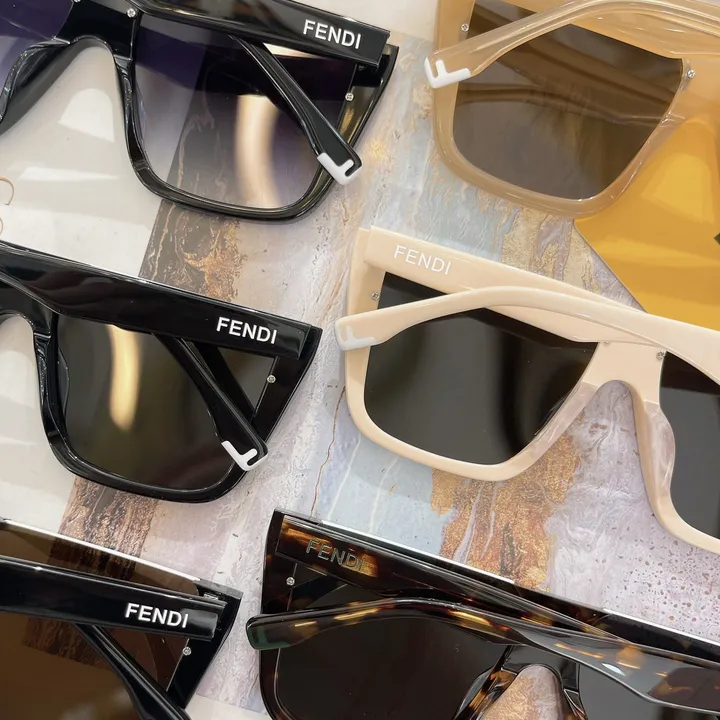スーパーコピー フェンディ サングラス