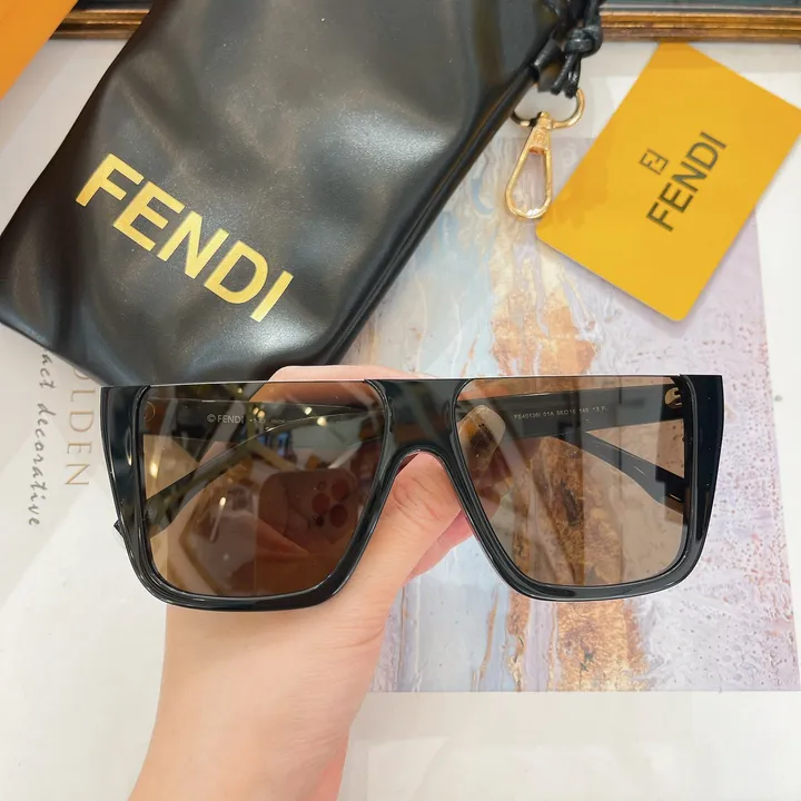 スーパーコピー フェンディ サングラス