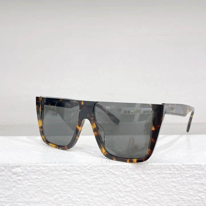 スーパーコピー フェンディ サングラス