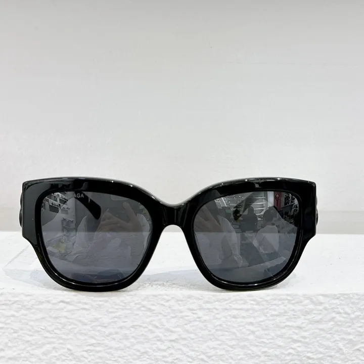 スーパーコピー バレンシアガ サングラス