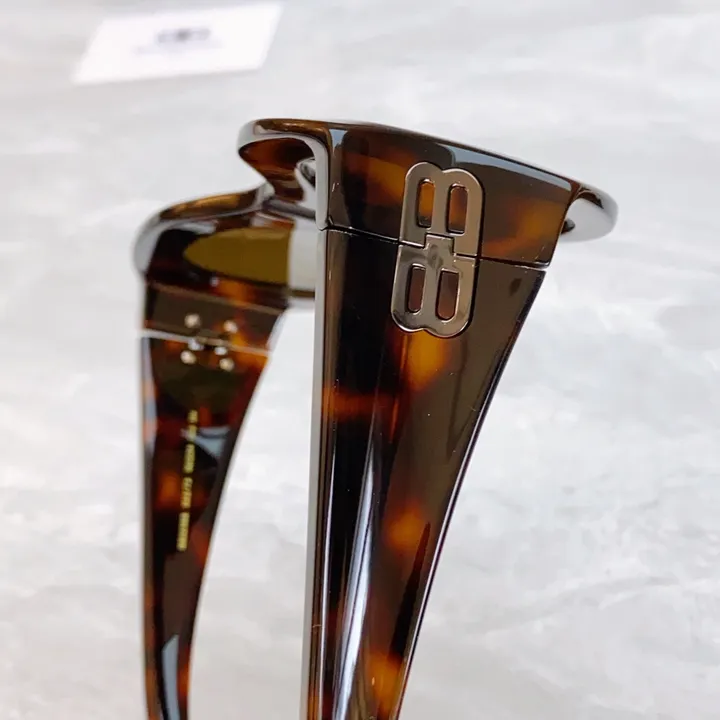 スーパーコピー バレンシアガ サングラス