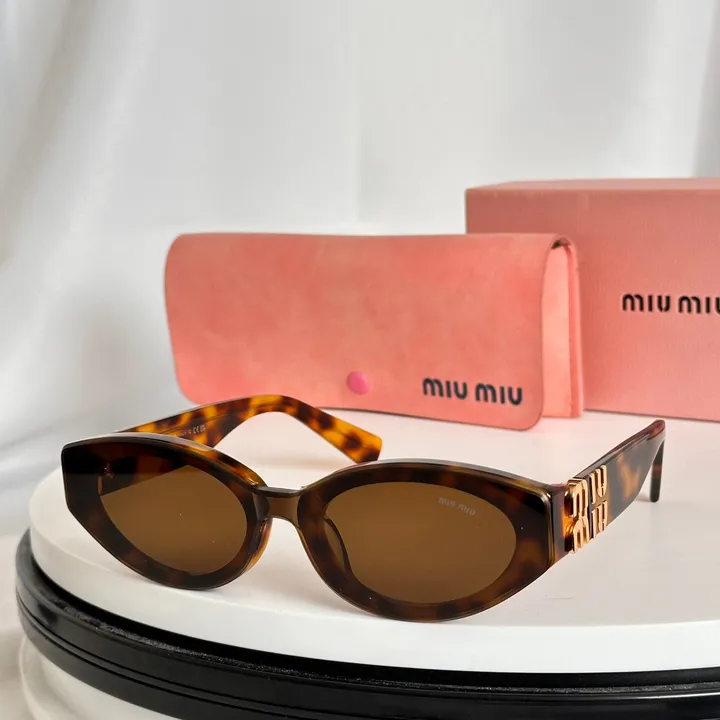 スーパーコピー ミュウミュウ サングラス