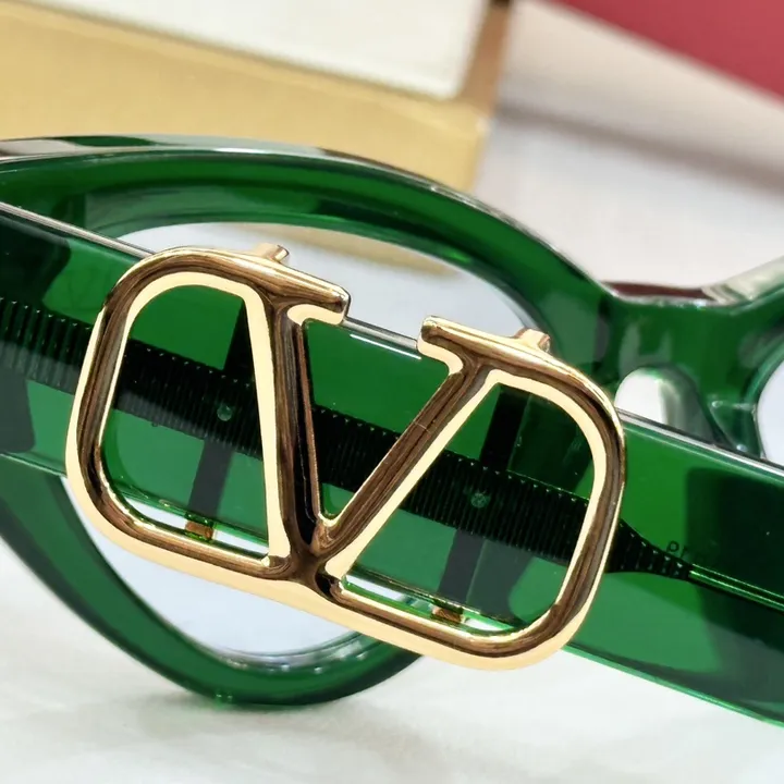 スーパーコピー ヴァレンティノ サングラス