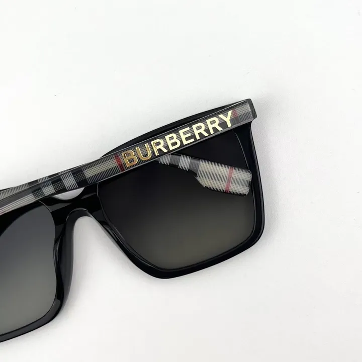 スーパーコピー バーバリー ス サングラス