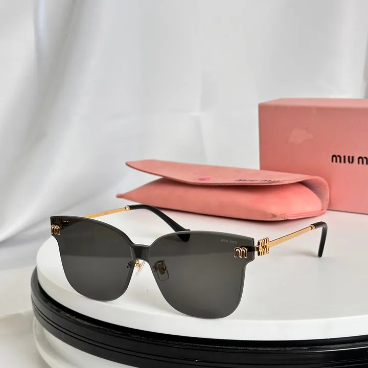 スーパーコピー ミュウミュウ サングラス