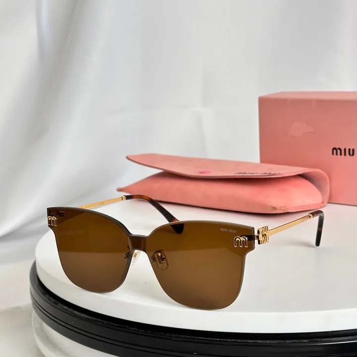 スーパーコピー ミュウミュウ サングラス