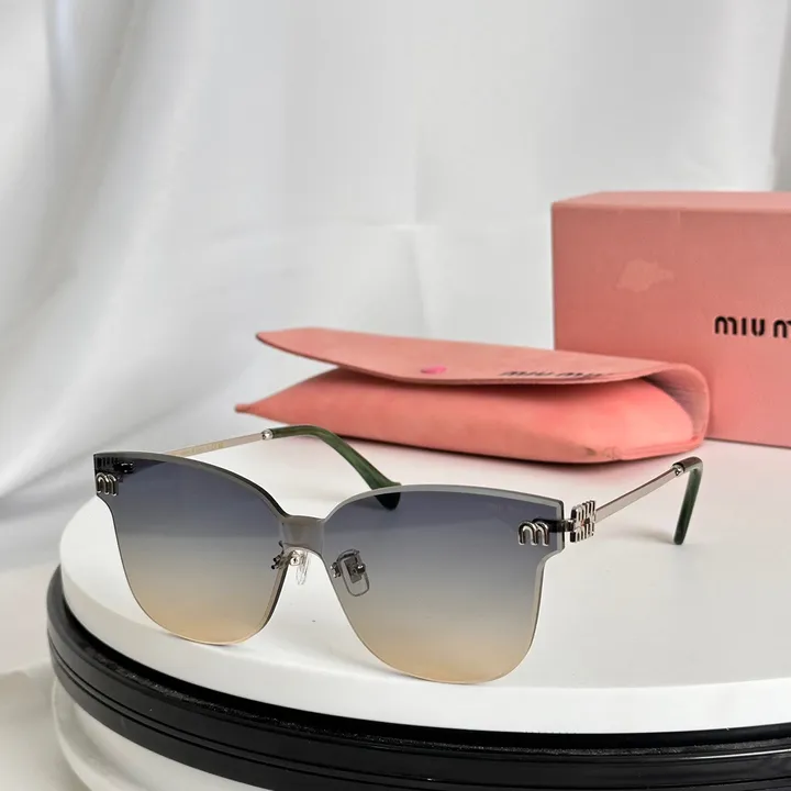 スーパーコピー ミュウミュウ サングラス