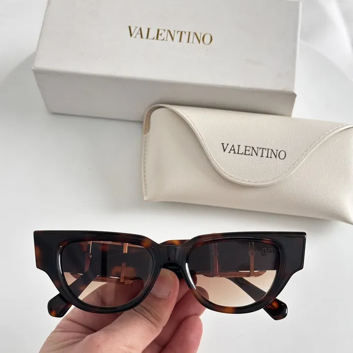 スーパーコピー ヴァレンティノ サングラス