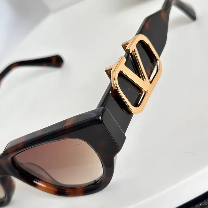 スーパーコピー ヴァレンティノ サングラス