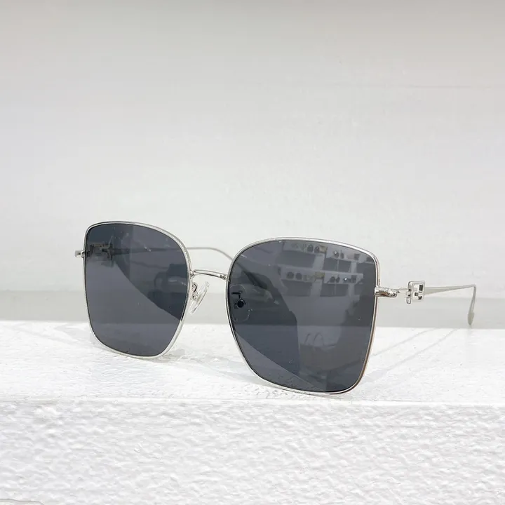 スーパーコピー フェンディ サングラス