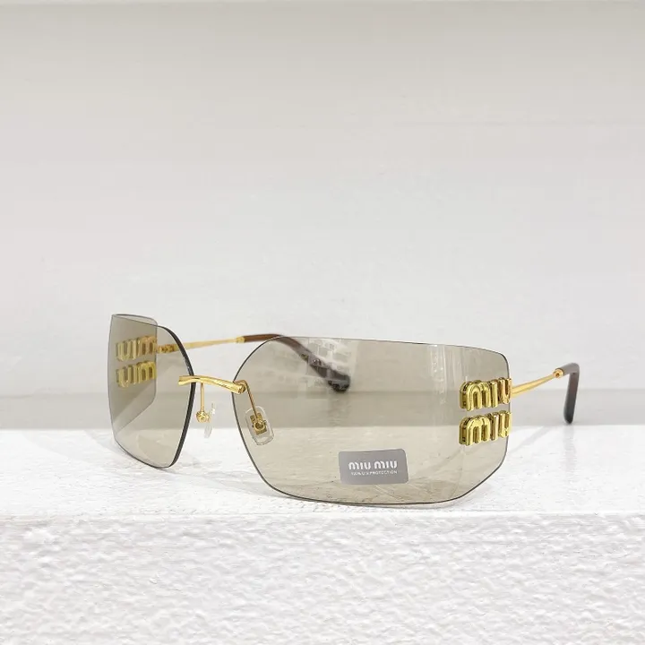 スーパーコピー ミュウミュウ サングラス