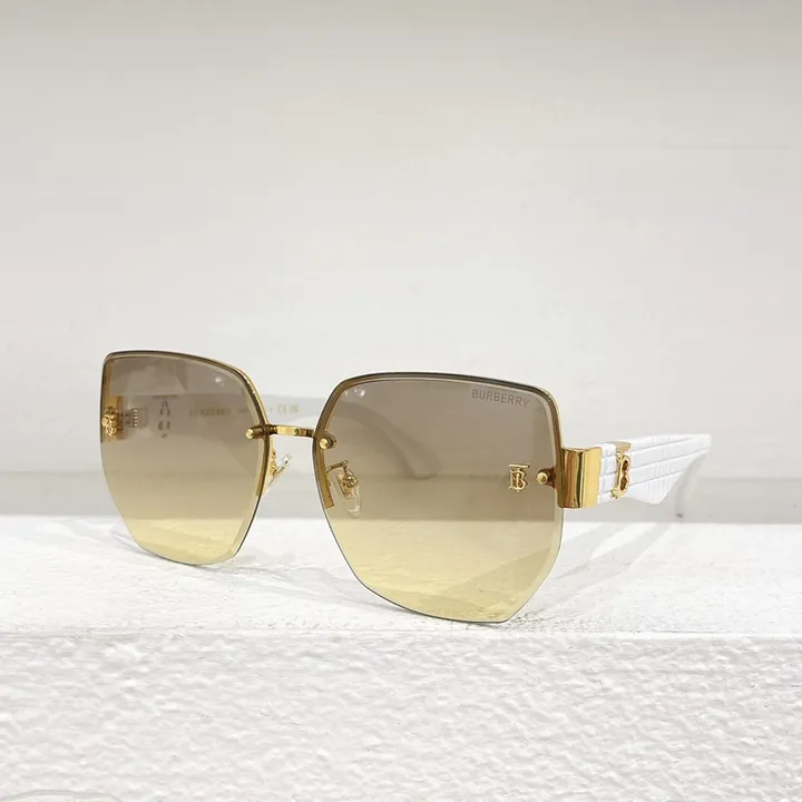 スーパーコピー バーバリー ス サングラス