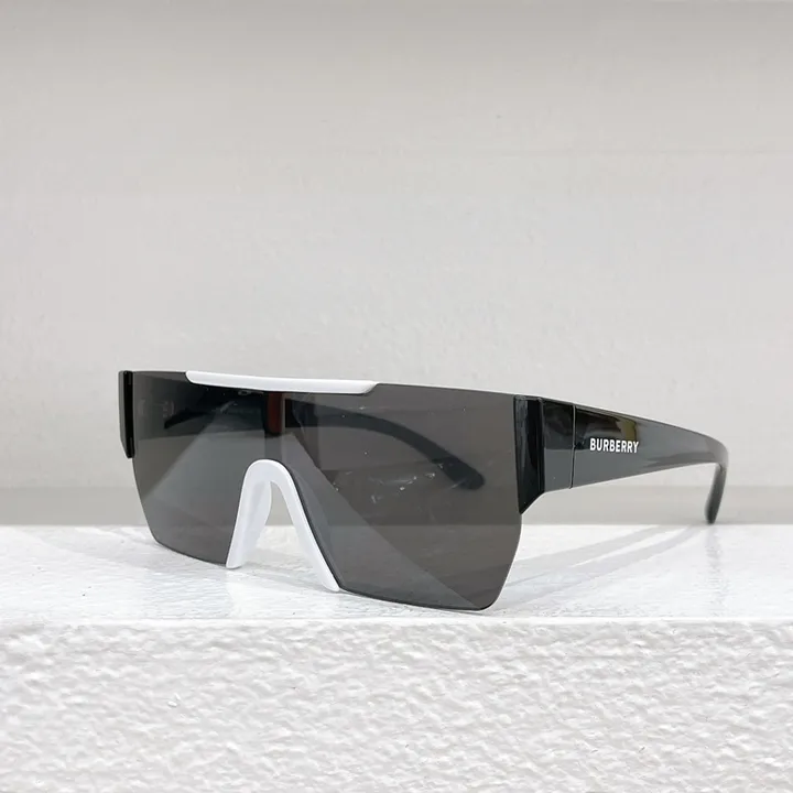 スーパーコピー バーバリー ス サングラス