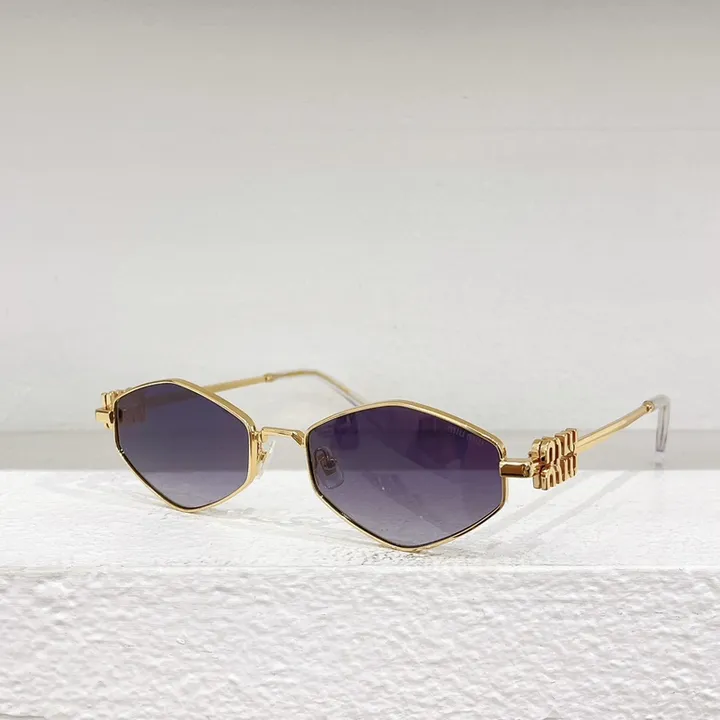 スーパーコピー ミュウミュウ サングラス