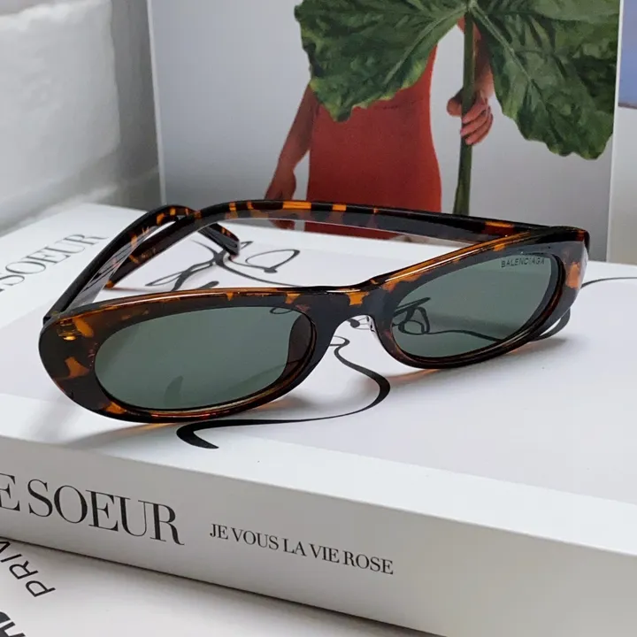 スーパーコピー バレンシアガ サングラス