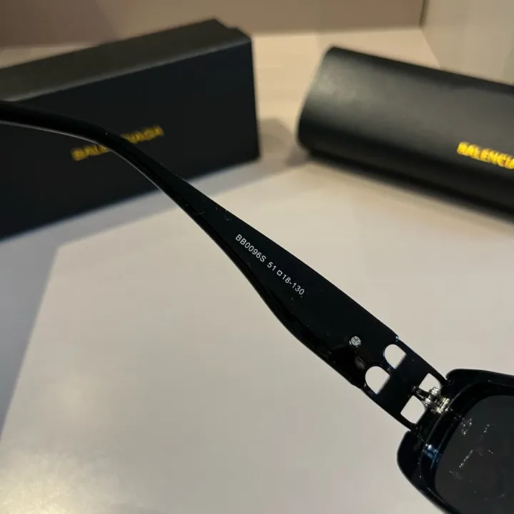 スーパーコピー バレンシアガ サングラス