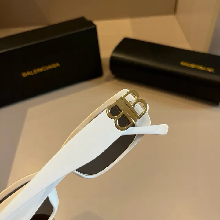 スーパーコピー バレンシアガ サングラス