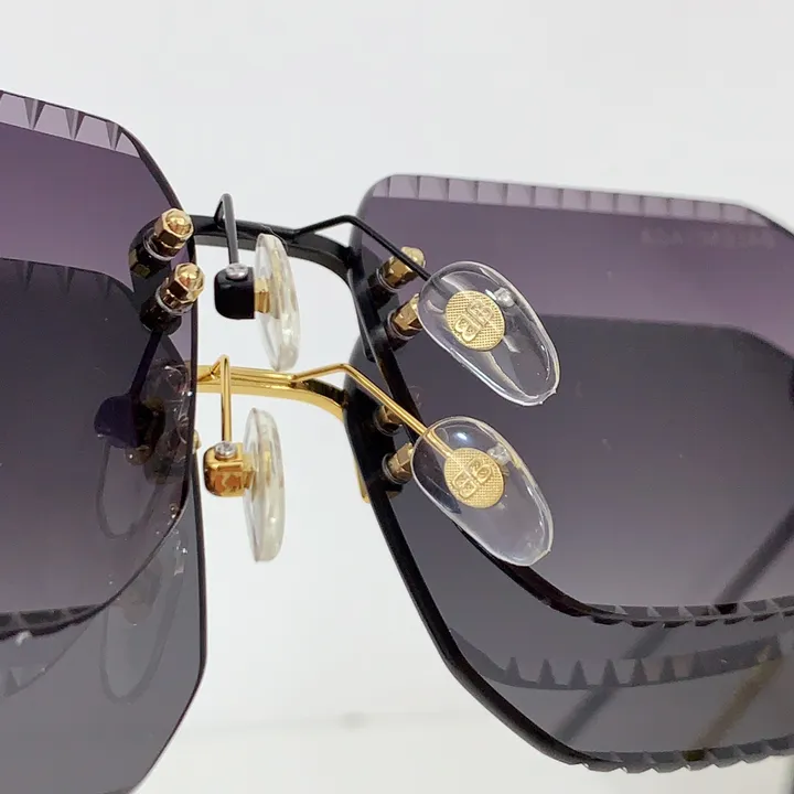 スーパーコピー バレンシアガ サングラス