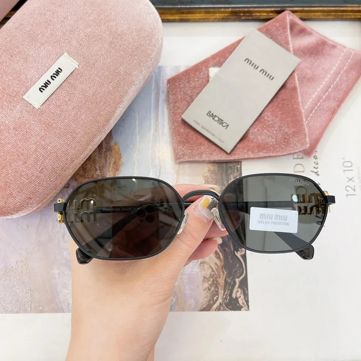 スーパーコピー ミュウミュウ サングラス