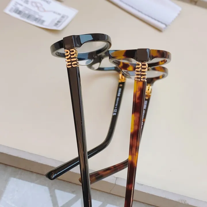 スーパーコピー ミュウミュウ サングラス