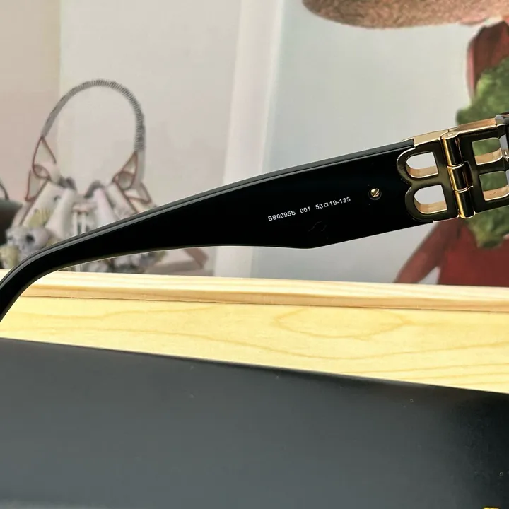 スーパーコピー バレンシアガ サングラス