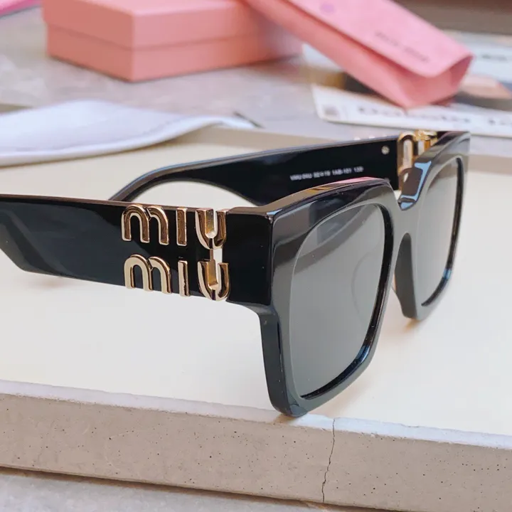 スーパーコピー ミュウミュウ サングラス