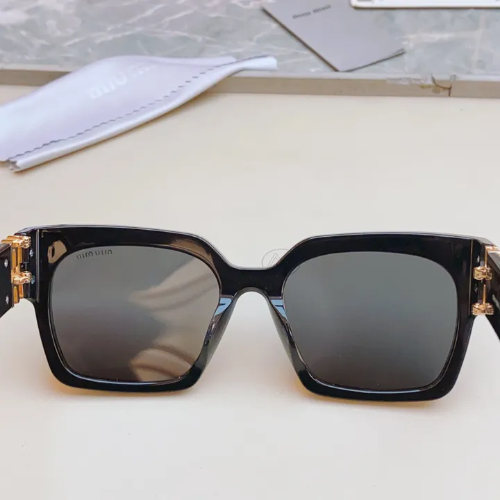 スーパーコピー ミュウミュウ サングラス