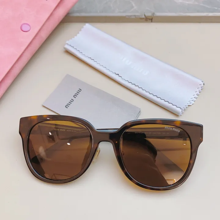 スーパーコピー ミュウミュウ サングラス