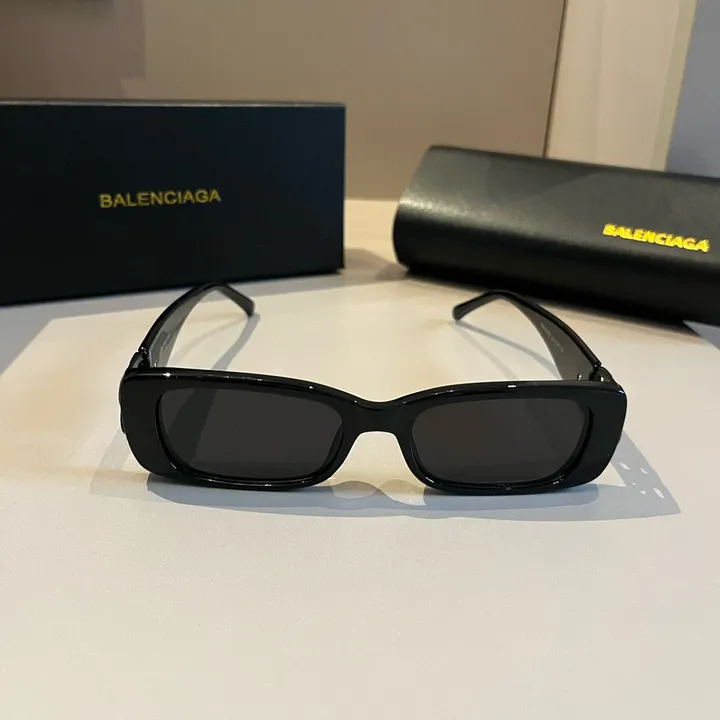 スーパーコピー バレンシアガ サングラス