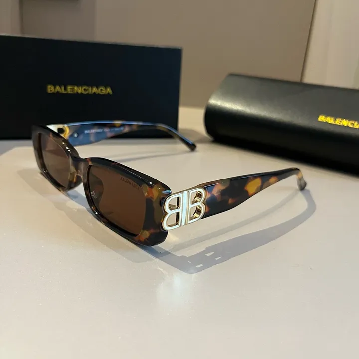 スーパーコピー バレンシアガ サングラス