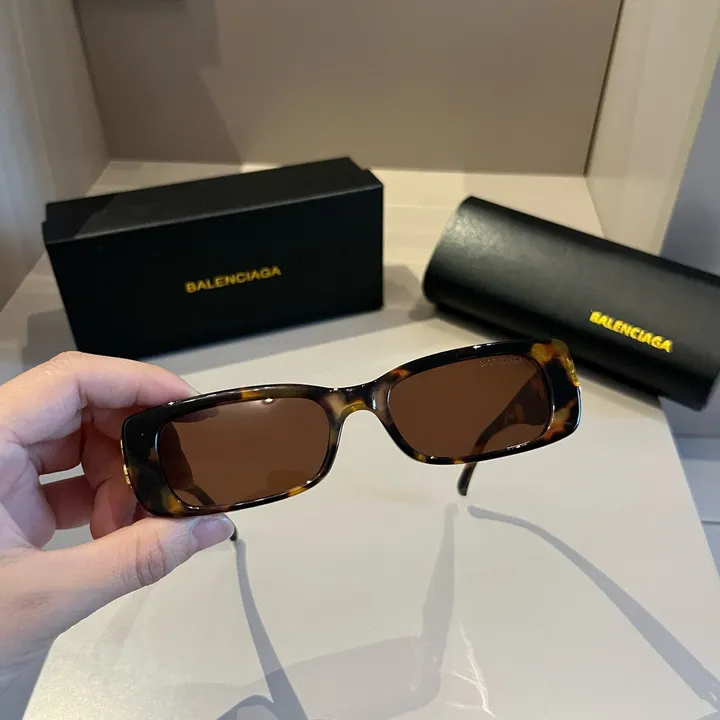 スーパーコピー バレンシアガ サングラス