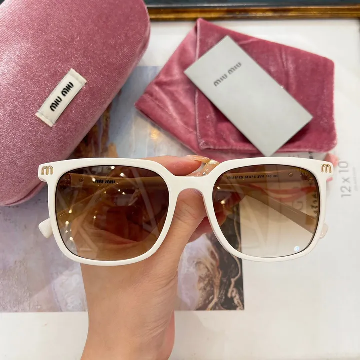スーパーコピー ミュウミュウ サングラス
