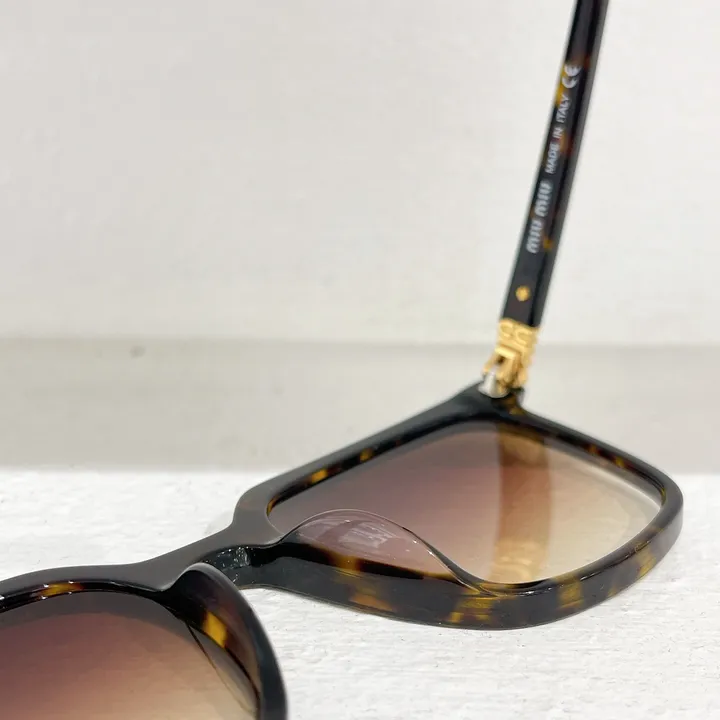 スーパーコピー ミュウミュウ サングラス